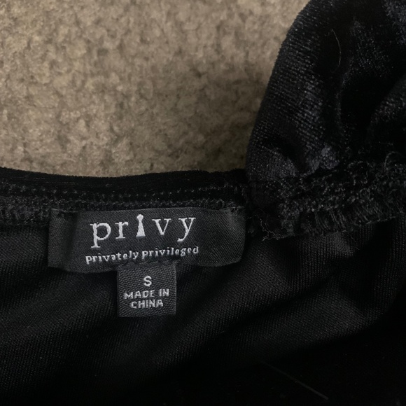 NWOT Privy Small Black Velour Corset Style Faux Pearl Bead Puff Sleeve Crop Top - Picture 8 of 8